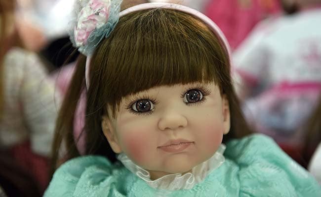 Supernatural Dolls Welcome Aboard Thai Planes With Child Ticket