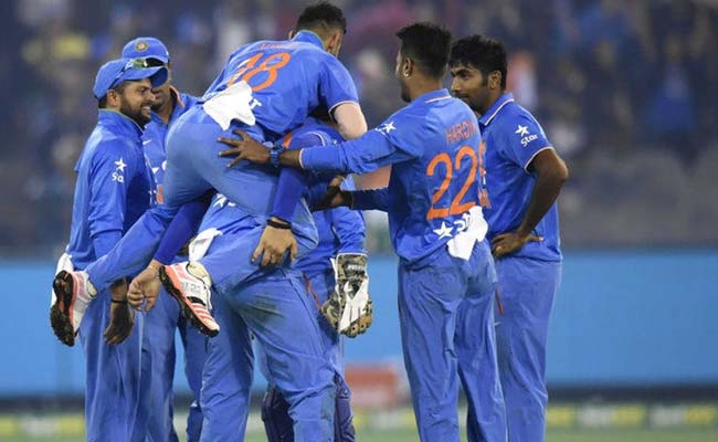 टी-20 वर्ल्ड कप: टीम इंडिया के साथ-साथ एशिया की प्रतिष्ठा भी धोनी ने रखी बरकरार