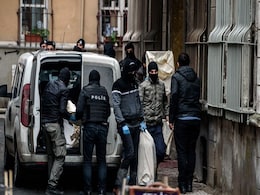 Iran's Revolutionary Guards Kill Five Kurdish Rebels Iran's Revolutionary Guards Kill Five Kurdish Rebels