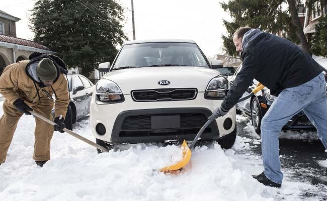 Mom, 1-Year-Old In Car Killed By Carbon Monoxide As Dad Clears Snow