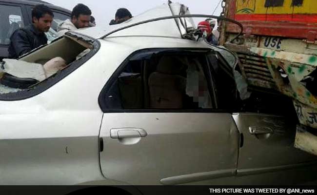 Dense Fog Leads To 20-Car Pile Up On Yamuna Expressway Near Delhi