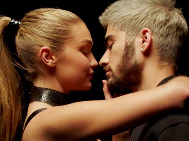 Zayn Malik Debuts First Solo Song After Quitting One Direction