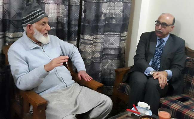 In Likely Tension-Booster, Pakistan Envoy Visits Kashmiri Separatist Geelani