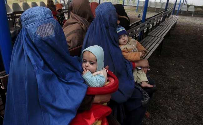 UN Urges Pakistan To Resolve Afghan Refugees' Status