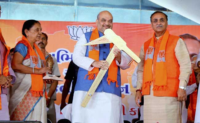 Amit Shah Gives Pep Talk To BJP Cadres In Party 'Lab', Slams Rahul Gandhi