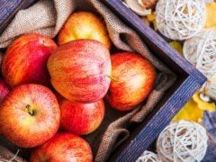 Did You Know Apples Can Wake You Up In The Morning? Nutritionist Explains