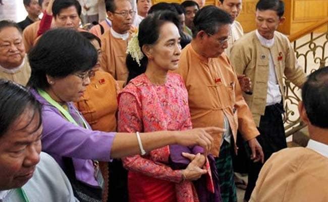 Myanmar's Ruling Party, Military Clash Over Suu Kyi Role