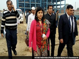CBI को खनन विभाग के बाबू के घर से मिले दो करोड़ , चंद्रकला के DM रहते हमीरपुर में थी तैनाती CBI को खनन विभाग के बाबू के घर से मिले दो करोड़ , चंद्रकला के DM रहते हमीरपुर में थी तैनाती