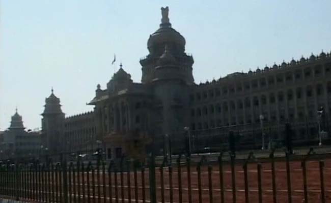 Scorching Heat In Bengaluru As Temperature Touches 35 Degrees