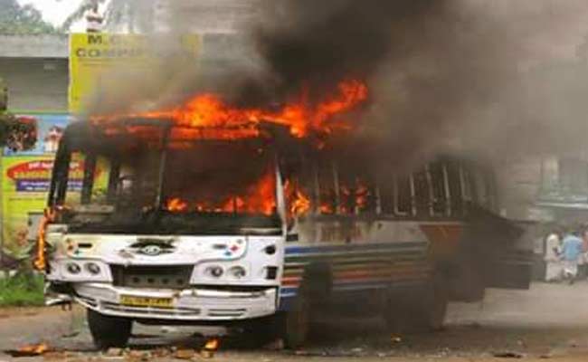 भरतपुर में भी आरक्षण की मांग को लेकर जाटों का आंदोलन तेज, बस फूंकी, इंटरनेट पर बैन