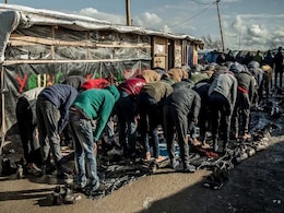 Now Nearly 7,000 Migrants Live In Crammed Calais 'Jungle' Camp Now Nearly 7,000 Migrants Live In Crammed Calais 'Jungle' Camp
