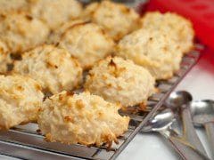 Make a Batch: Soft, Chewy & Delicious Coconut Cookies Make a Batch: Soft, Chewy & Delicious Coconut Cookies