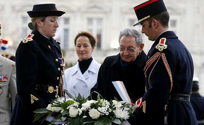 France Welcomes Cuba's Castro In Historic Visit