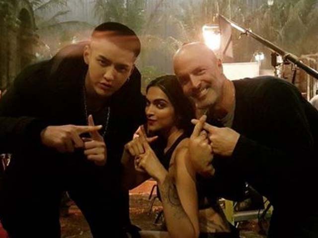 Can You Spot Vin Diesel 'Discreetly Photobombing' Deepika and Ruby Rose?