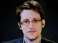 Snowden Aims For Dual US-Russian Citizenship, Says 'Will Remain American'