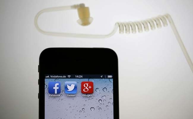 Google, Facebook, Others Plan Briefs Supporting Apple In iPhone Case: Sources