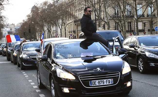 Hundreds Of French Chauffeurs Stage Counter-Protest To Taxis