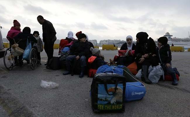 Amid Crisis, Greece Orders Islands To Slow Migrant Traffic