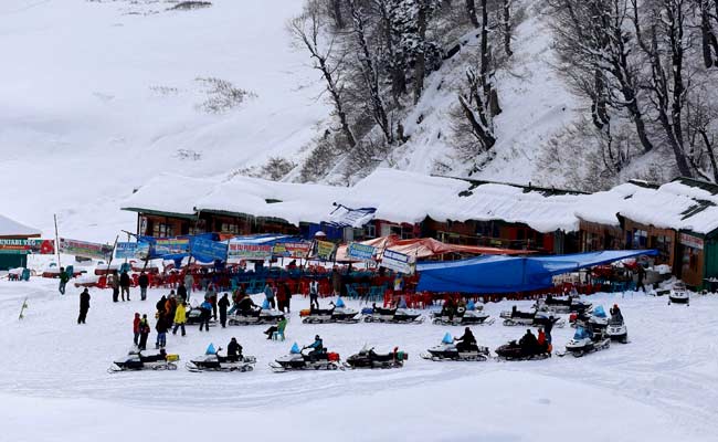 Temperature Drops Across Jammu and Kashmir After Snowfall, Rain