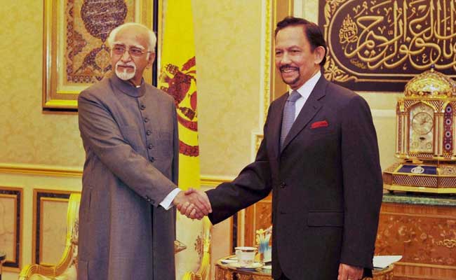 Hamid Ansari Concludes 3-Day Visit To Brunei, Leaves For Thailand