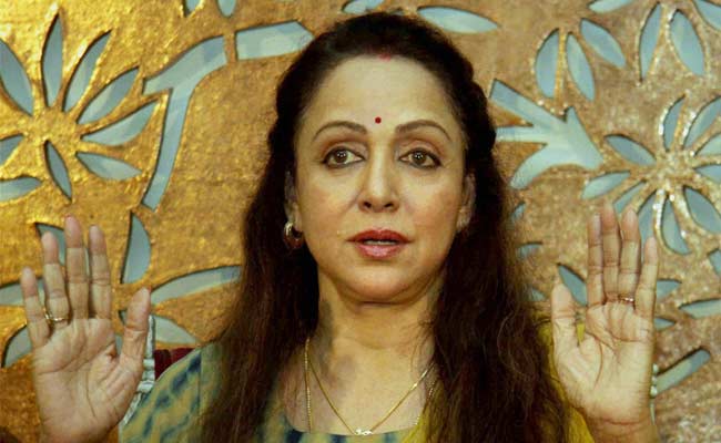 After Pratyusha Banerjee Suicide, Hema Malini Accused Of 'Insensitive' Tweets