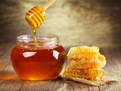 6 Amazing Benefits of Honey and Cinnamon 6 Amazing Benefits of Honey and Cinnamon