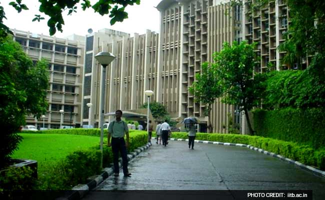 IIT Bombay's 'Train 10,000 Teachers' Project Receives Digital India Excellence Award 2017