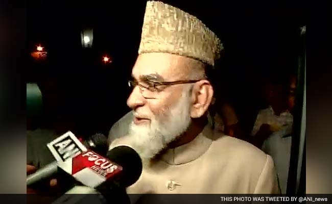 War Detrimental To India And Pakistan, Negotiation Only Way Out: Shahi Imam Bukhari