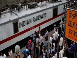 गर्मियों की भारी भीड़ से निबटने के लिए तैयार है रेलवे, चलाई जाएंगी ये विशेष ट्रेनें गर्मियों की भारी भीड़ से निबटने के लिए तैयार है रेलवे, चलाई जाएंगी ये विशेष ट्रेनें