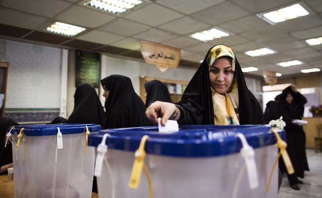 In Iran, Waiting To Vote Is Another Selfie Opportunity