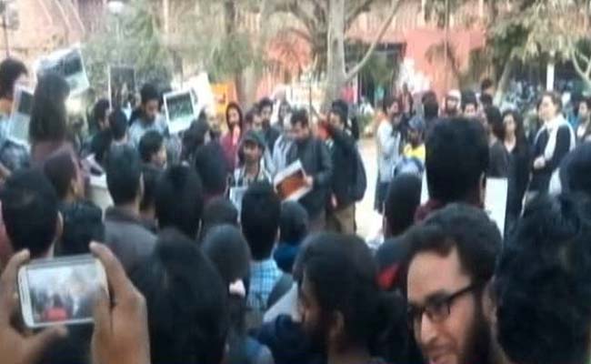 3 Policemen Were Present, But Kanhaiya Kumar Case Based On TV Footage
