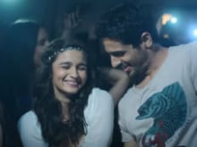 <I>Kapoor And Sons</i> Song <I>Kar Gayi Chull</i> is Your Party Anthem For 2016