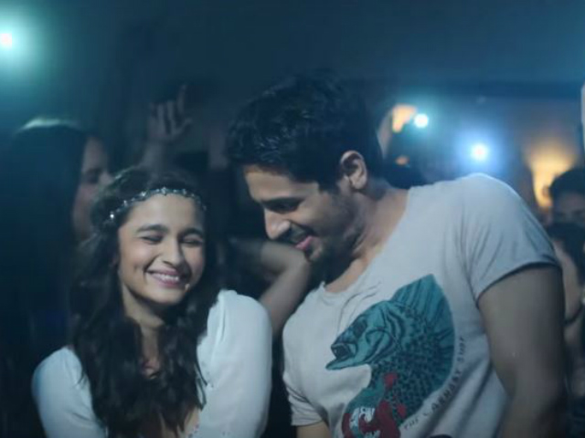 <I>Kapoor And Sons</i> Song <I>Kar Gayi Chull</i> is Your Party Anthem For 2016