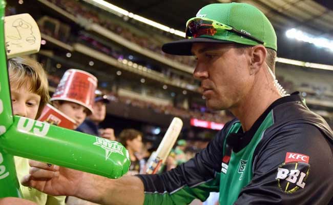 केविन पीटरसन ने इयोन मॉर्गन को चेताया, बांग्लादेश दौरे पर नहीं जाने से खतरे में पड़ सकता है करियर