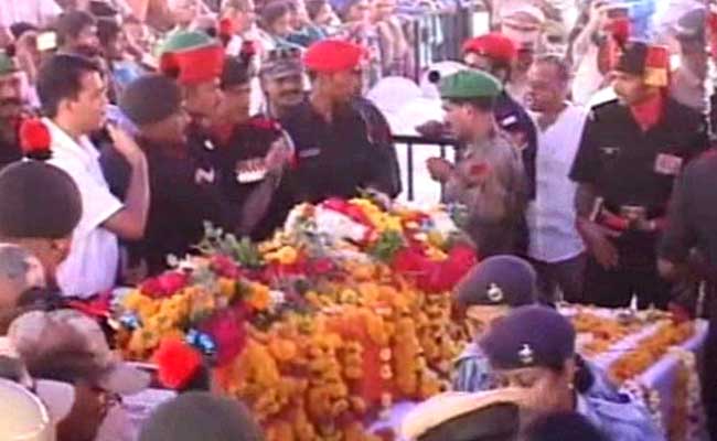 Thousands Bid Farewell To Siachen Braveheart Lance Naik Hanamanthappa