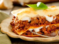 Layer it Up: How to Make Lasagne, the Cheesy and Meaty Treat Layer it Up: How to Make Lasagne, the Cheesy and Meaty Treat