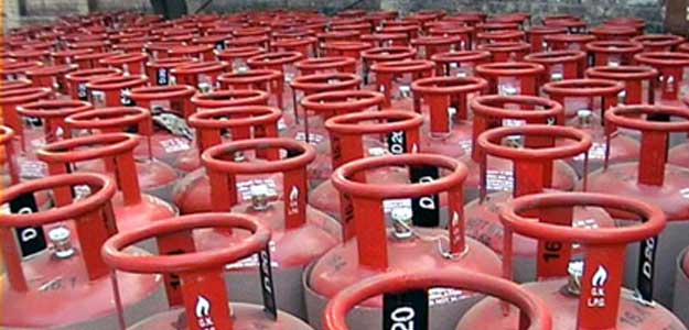 Delhi Approves Free LPG Cylinder For Poor Households Ahead Of Holi