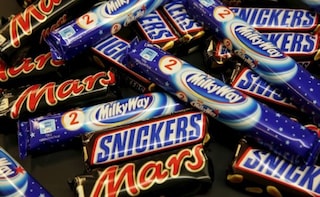 Plastic in Snickers Bar Prompts Mars Recall in 55 Countries