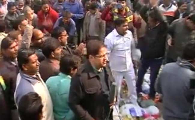 Sanitation Workers Seek Permanent Solution, Others Call Off Strike In Delhi