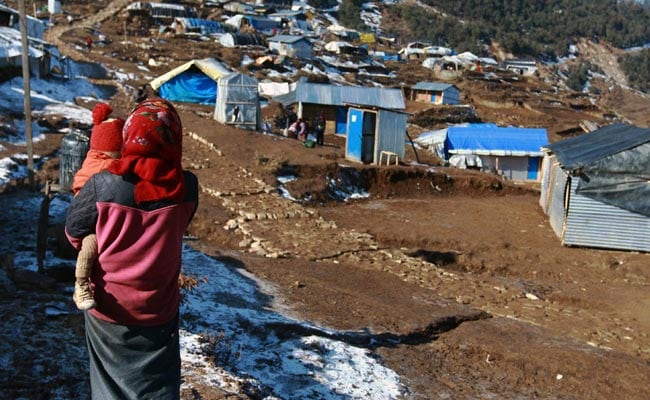 Nepal Earthquake Survivors Fight Freezing Temperatures