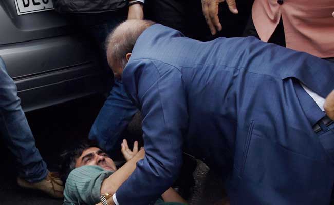 'Veg Meal, Coffee And Arrest': Arvind Kejriwal & Co Attack Centre On OP Sharma
