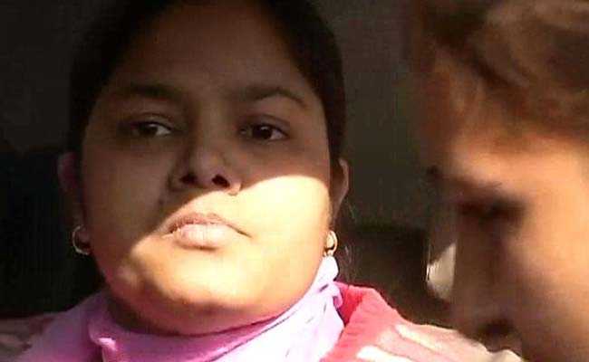 Woman Throws Flower Pot At PM's Convoy, Detained