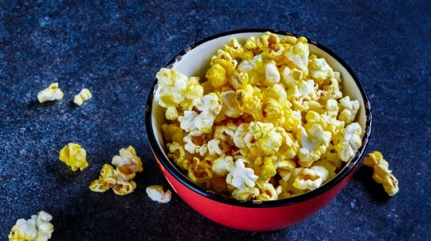 5 Easy Homemade Popcorn Recipes You Can Make For Movie Nights