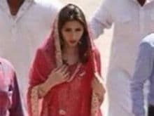 First Look: Mahira Khan as Shah Rukh's <I>Raees</i> Wife