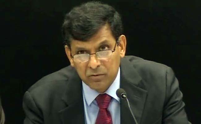 बैंकों की हालत सुधारने के लिए गहरे ऑपरेशन की जरूरत : रघुराम राजन