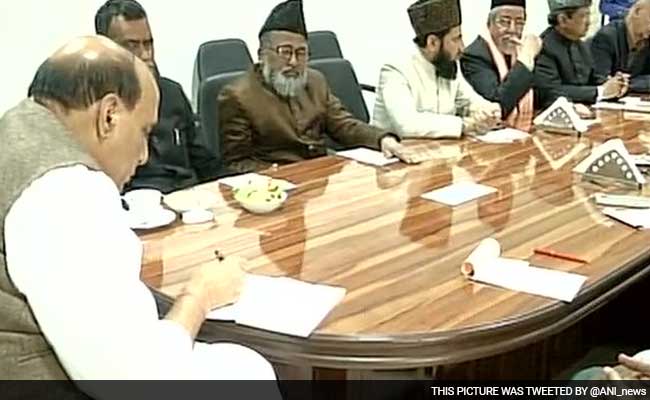 आईएसआईएस के खतरे को लेकर मुस्लिम धर्मगुरुओं से मिले गृह मंत्री राजनाथ सिंह