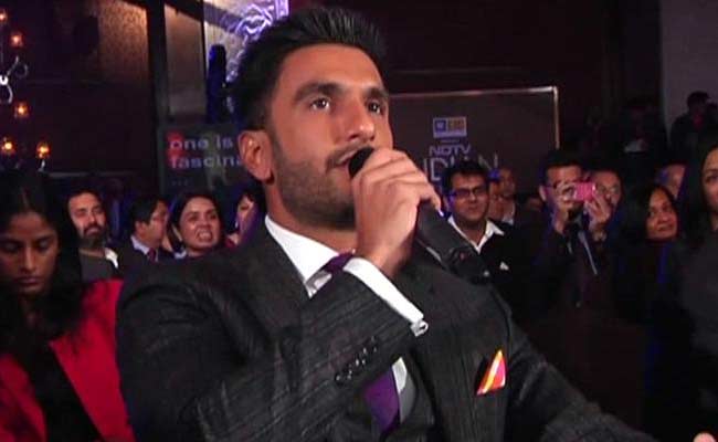 Ranveer Sings For Deepika, Talks About 'Looking Into Her Eyes'