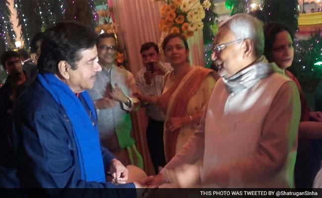 BJP's Shatrughan Sinha Meets Nitish Kumar, Lalu Prasad In Patna