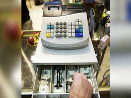Indian-American Woman Clerk Fights Off Armed Robber In US Indian-American Woman Clerk Fights Off Armed Robber In US