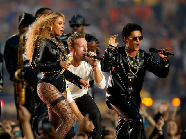 Coldplay, Beyonce's Stunning Performance at Super Bowl 2016